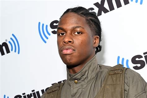 is daniel caeser gay